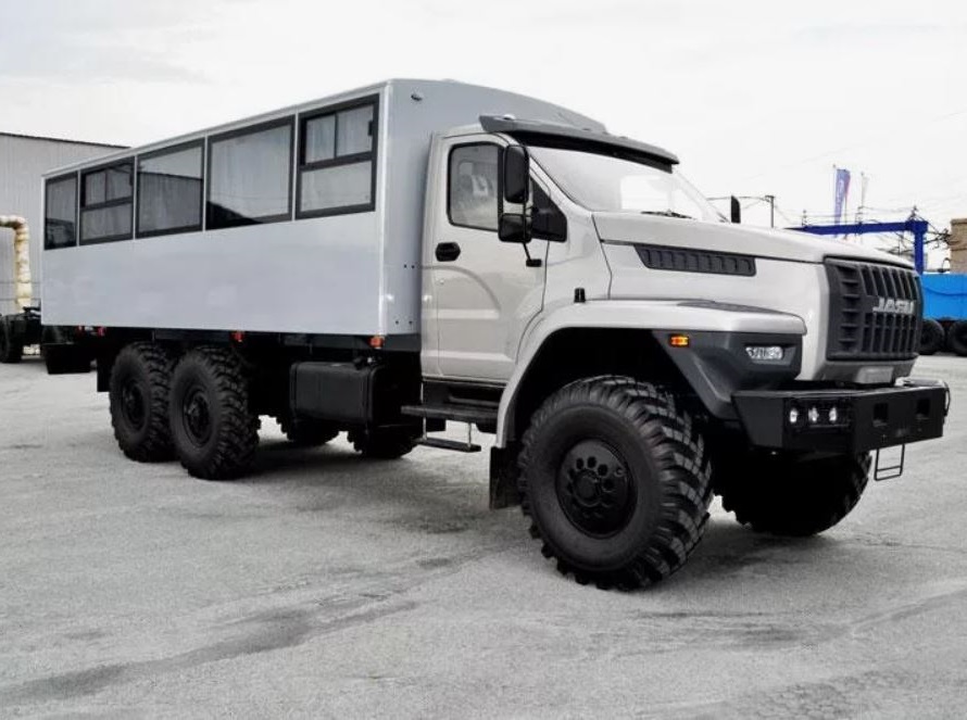 Вахтовый автобус УРАЛ NEXT 3255-5013-73 (28 мест) - Уралтехтрейд